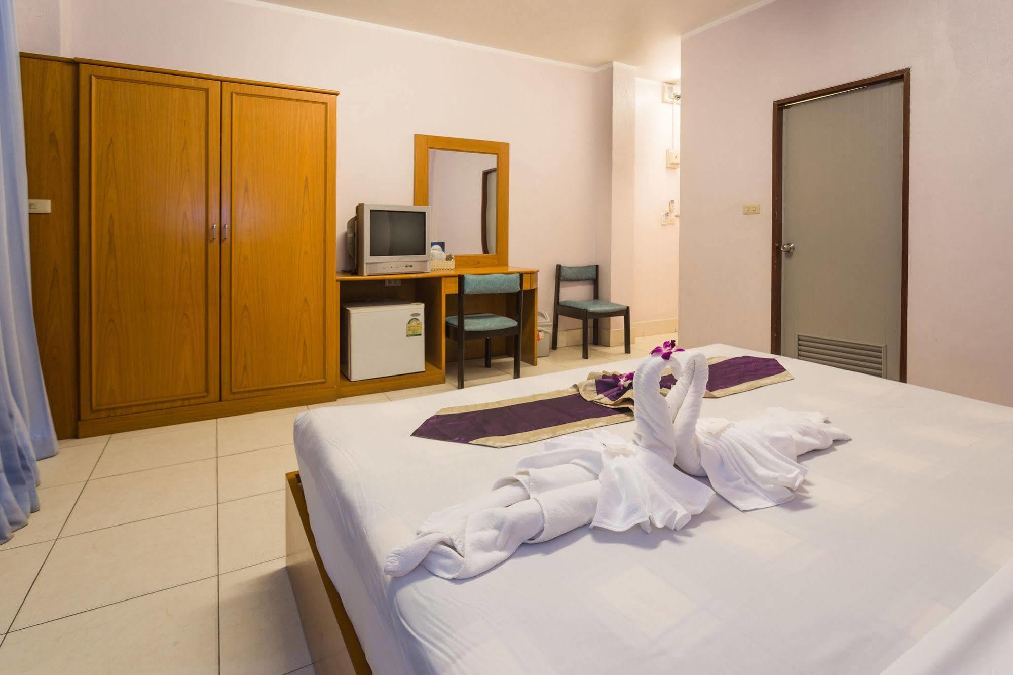 Guesthouse Belvedere Patong Zewnętrze zdjęcie