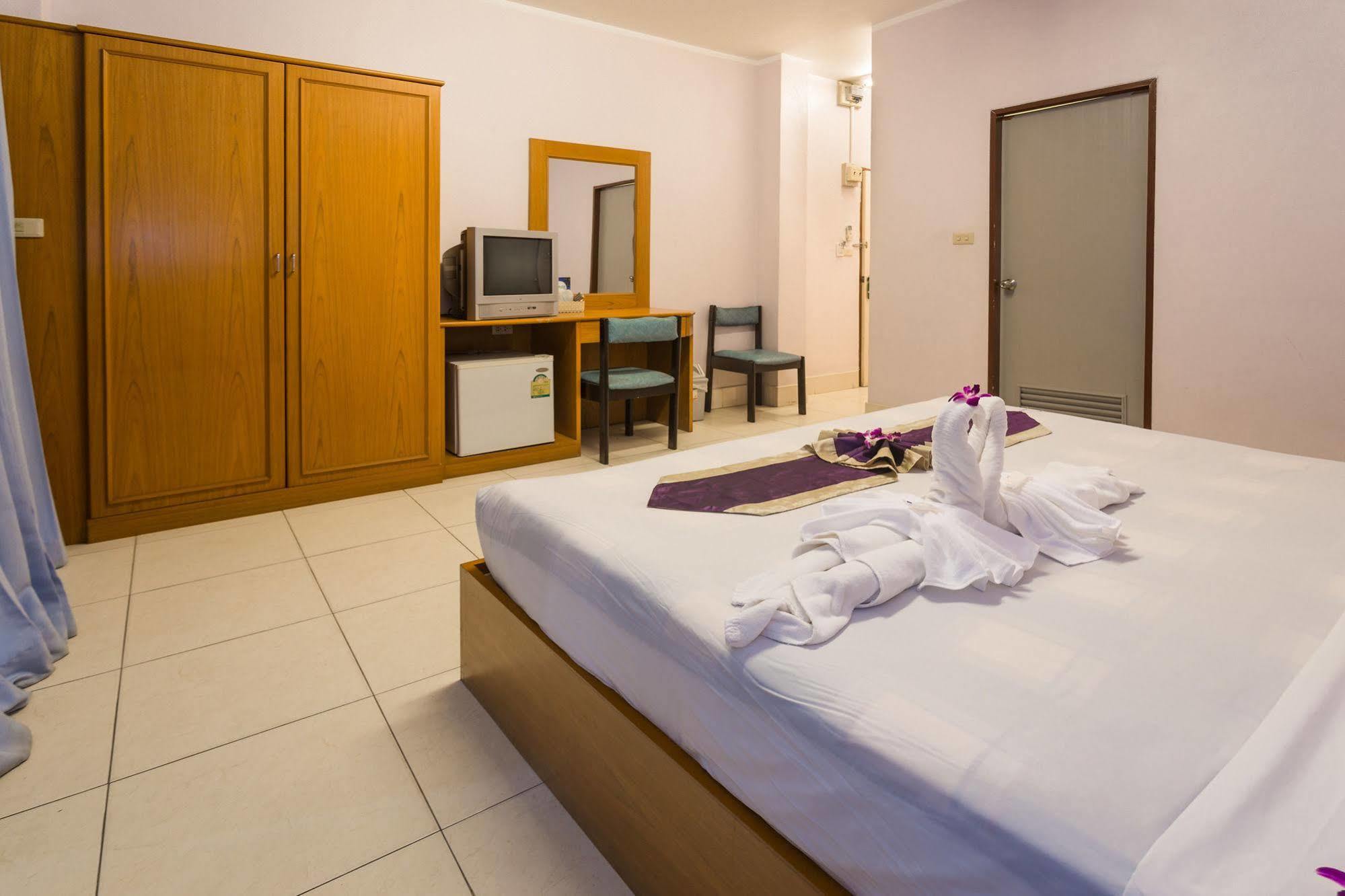 Guesthouse Belvedere Patong Zewnętrze zdjęcie